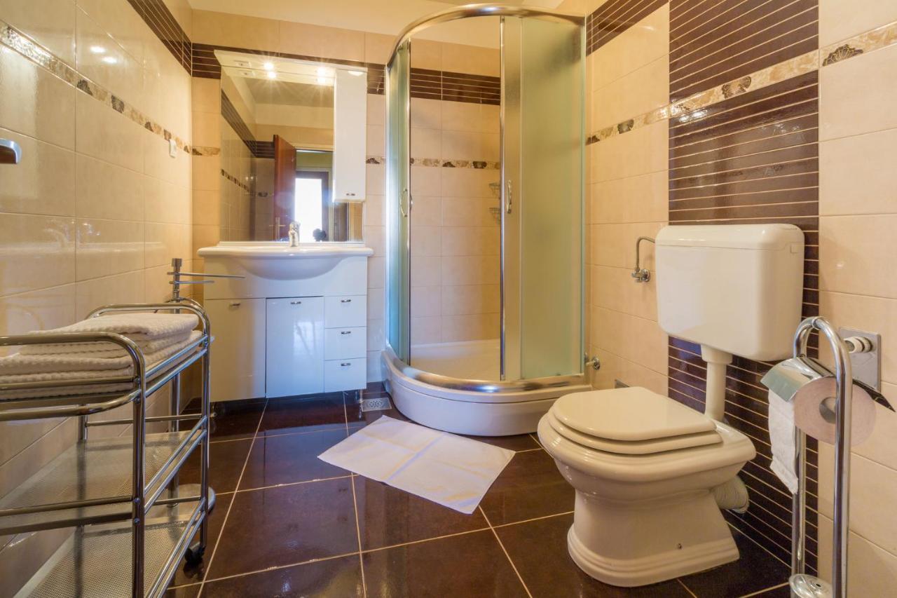 Apolic Apartman Crikvenica Kültér fotó
